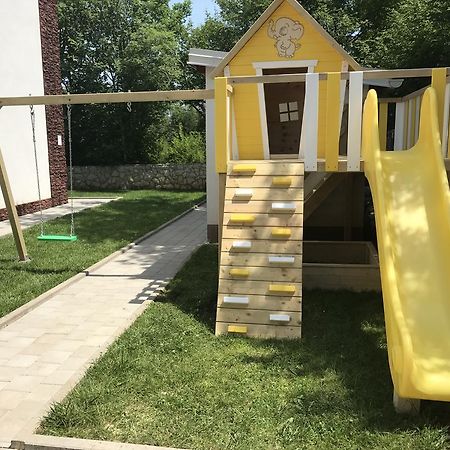 Villa Apartments Futura Вантачичі Екстер'єр фото
