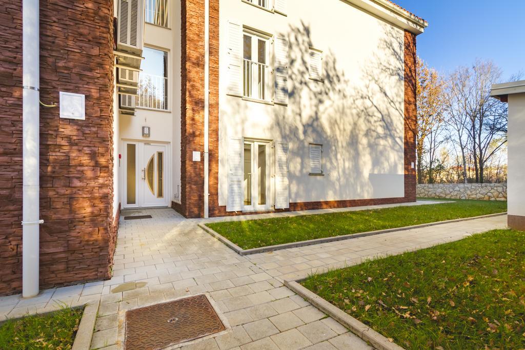 Villa Apartments Futura Вантачичі Екстер'єр фото