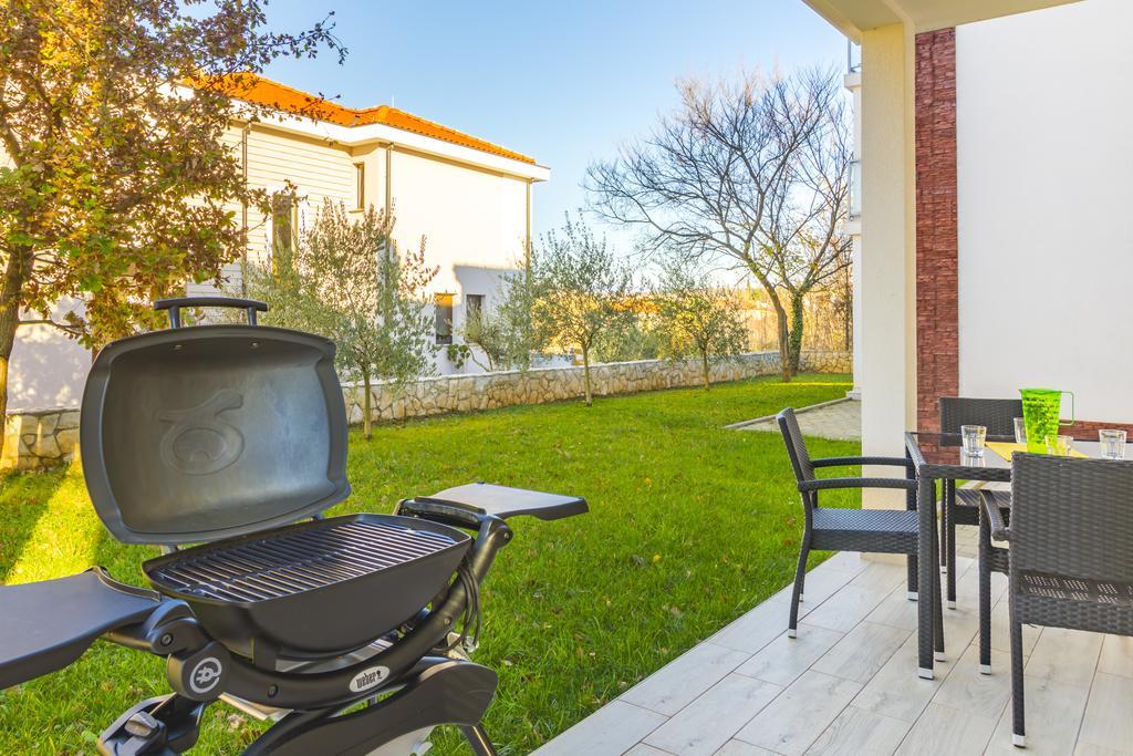 Villa Apartments Futura Вантачичі Екстер'єр фото